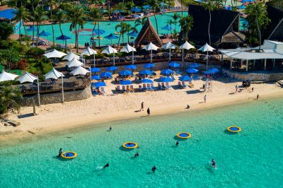 屋外プール パシフィック アイランド クラブ グアムの写真