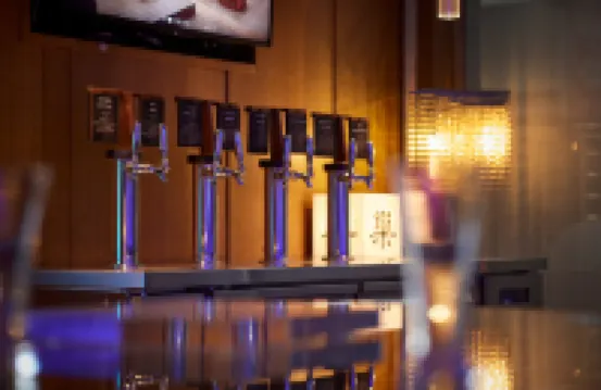 เดอ คริสตัล รีสอร์ต ทะเลสาบซันมูน โรงแรมในหนานโถว