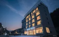Mount Huangshan Wantinggou Homestay  (Mount Huangshan Tangkou South Gate Store) Hotels near Bright Summit