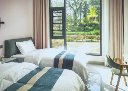 Runze Apricot Garden Отели рядом с достопримечательностью «Maozifeng Tourist Attractions»