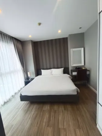 J Residence Thonglor 8 Отели рядом с достопримечательностью «Sea Life Bangkok океанариум»