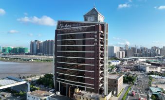 Similan Hotel Zhuhai(Gongbei Port High speed Railway Station)