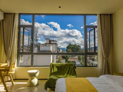 Yuan Chuang Yi Su Hotels near Nanzhao Culture Square