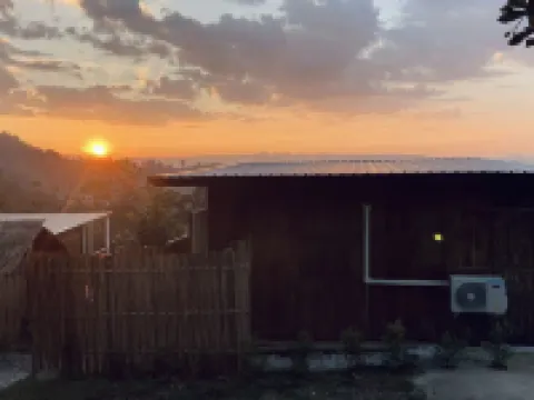 Merrin Farm Hotels in Mae Suai