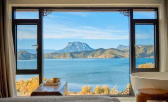Lugu Lake Front Lake·Yueyao Lakeview Resort Hotel