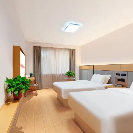Shell Hotel (Jinan Qilu Hospital Provincial Sports Center) Отели рядом с достопримечательностью «Гора тысячи Будд»