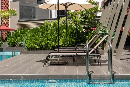 Sutera Bay by Pinstay Plus Отели рядом с достопримечательностью «The Peak Condominium»