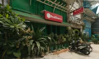 RedDoorz @ Island Front Cottages El Nido Hotels in 
