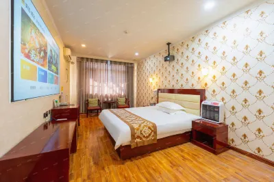 Word Aladdin Hotel (Tengzhou Zhen'ai Mall Railway Station)
