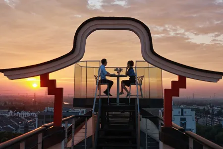 GOLD RIVER-SIDE RESORT HOTEL WUZHEN Отели рядом с достопримечательностью «Temple of General Wu»