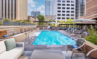 DoubleTree Suites by Hilton Hotel Austin Downtown Capitol