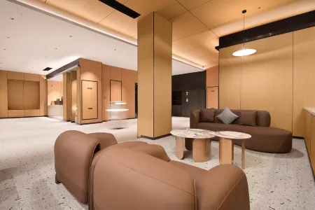 First Encounter Hotel Отели рядом с достопримечательностью «Coconut Grand View Garden»