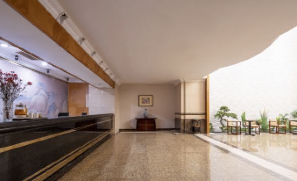 Changzhou Soluxe International Grand Hotel (Qingguo Lane Wuyue Plaza)