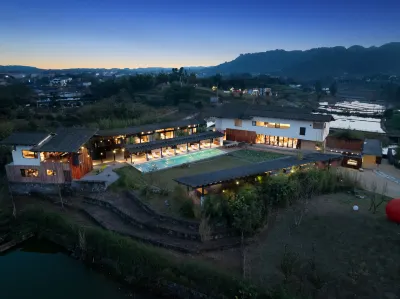 Trip.com Group Country Retreats (Yibin Lizhuang Ruyiyuanxiang Joint Resort) Hotels in Yibin