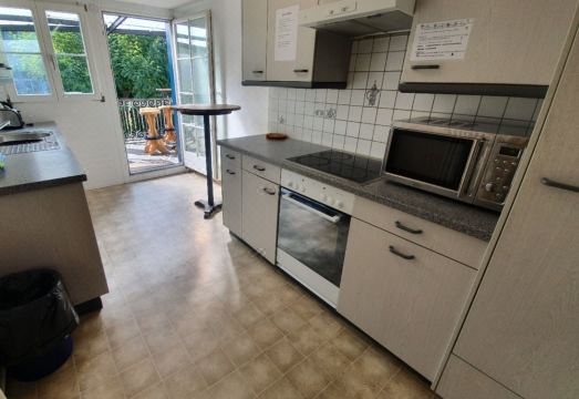 인터라켄 호텔 린다의 모던하고 심플한 객실 내부