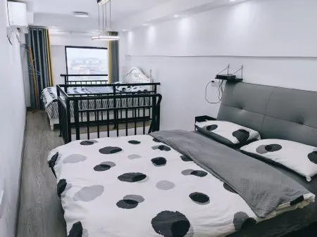 Lumian Qingsu Homestay (Gongqingcheng University Town)