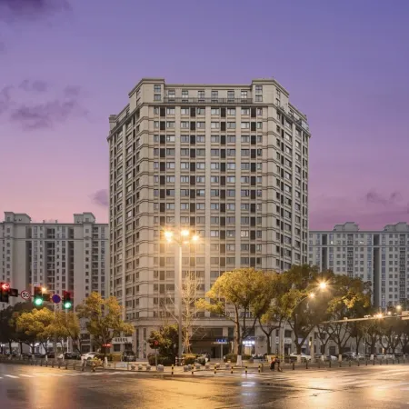 Slow Space Esports Hotel (Jiaxing Huafu Ba Bai Ban Branch)