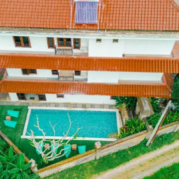 Starloka Saba Bali Hotel Отели рядом с достопримечательностью «Пляж Леби»