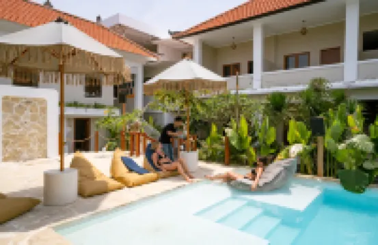 ماد مونكي أولواتو