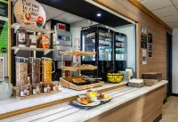 B&B Hotel Colmar Lumière - Bữa sáng