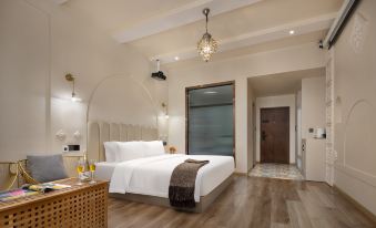 Cloud Intelligent Hotel (North High-speed Railway Station)