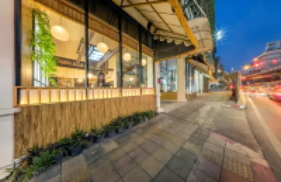 ชิน โฮเทล อนุสาวรีย์ชัยสมรภูมิ โรงแรมใกล้The Rich