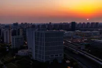 Shanghai Yunjian Selected Theme Apartment (Jiading North Subway Station) 嘉定北駅周辺のホテル