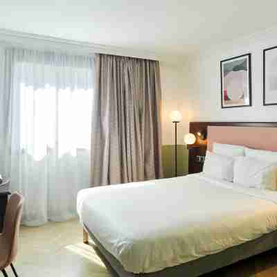 B&B Hotel Saint-Quentin-en-Yvelines Centre Gare 4 étoiles Rooms