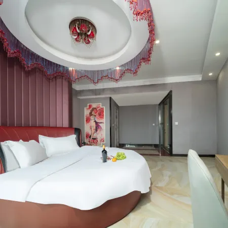 Qi Yu · Elegant Hotel (Taohang Pedestrian Street Store)