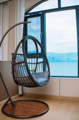 Lakeside Yunxi Hotel