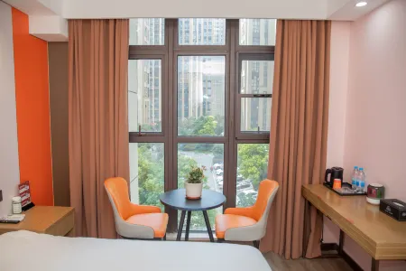 City Home Yun Hotel (East China Building Materials City Shop) Отели рядом с достопримечательностью «Hefei Longxi Zoo»