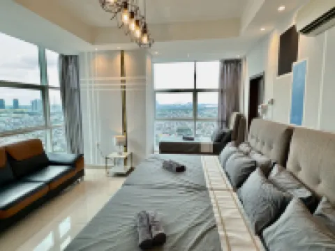 KSL City Mall 6-20pax Private Lift｜Netflix｜SmartTV 70inch Hotel berhampiran KSL D'Esplanade Residence @ JB City Homestay