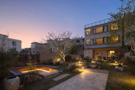 Jingdezhen Creek Shore Boutique Hotel Отели рядом с достопримечательностью «Moon Lake Scenic Area»