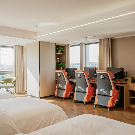 Lemon Tree E-Sports Hotel (Olympic Plaza)