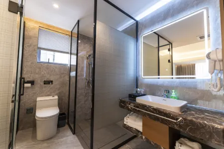 Zhongshan Yueman Hotel (Zhongshan West Station Branch) Отели в г. Чжуншань