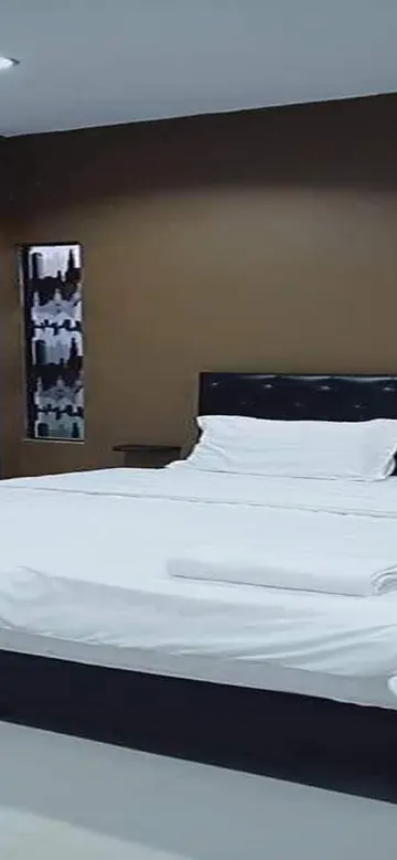 วิลล่าสมัยใหม่เตียงใหญ่