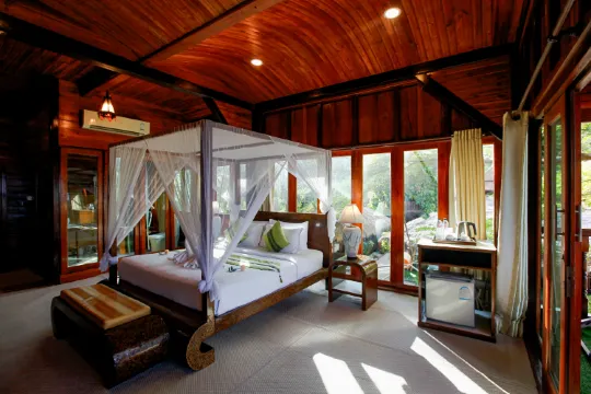 ห้องดีลักซ์วิวทะเลชั้นบน