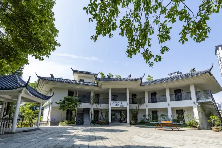 Jinshan Shiliu Homestay Отели в г. Личуань
