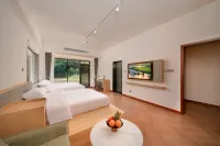 GeXianJu  Sunshine  Resort  Hotel