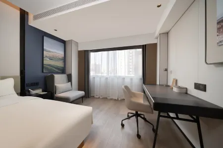 Atour  Hotel, Zhongwei Drum Tower Pedestrian Street Отели в г. Чжунвэй