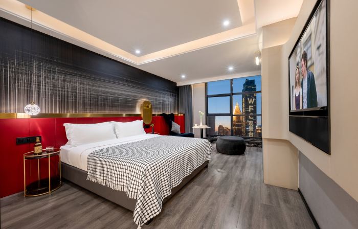 The Move River View Hotel (Chongqing Jiefangbei Hongyadong)