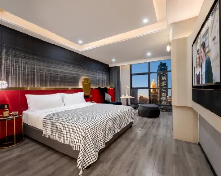 The Move River View Hotel (Chongqing Jiefangbei Hongyadong) Hotels in Chongqing