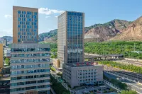 Homeinn Selected Hotel (Xining High-Speed Railway Station)