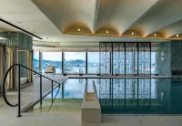 The St. Regis Shenzhen Bao'an - Luxury