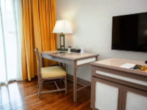 ウォーターフロント インシュラー ホテル ダバオ ダバオのホテル