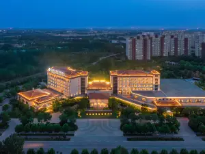 Lushang Spring Lake Resort