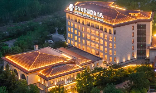 Lushang Spring Lake Resort