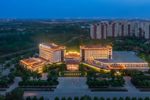 Lushang Spring Lake Resort