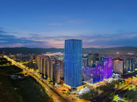 Yunji Xingfeng Hotel (Kunming High Speed Rail South Station Liandajie Subway Station Branch) Отели рядом с достопримечательностью «Yunnan Minzu University (Yuhua Campus)»