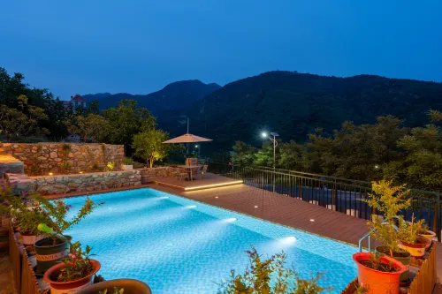 Beiqi Shanyuan · Habitat Scenic Mountain Lodge (Cheshenjia Canyon Rafting) - Rooftop Pools